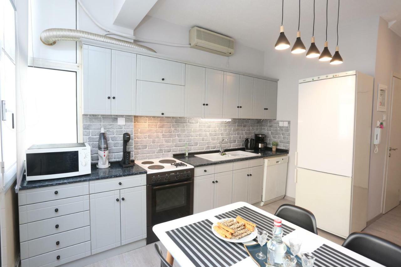 Oli'S Luxury Apartment テッサロニキ エクステリア 写真