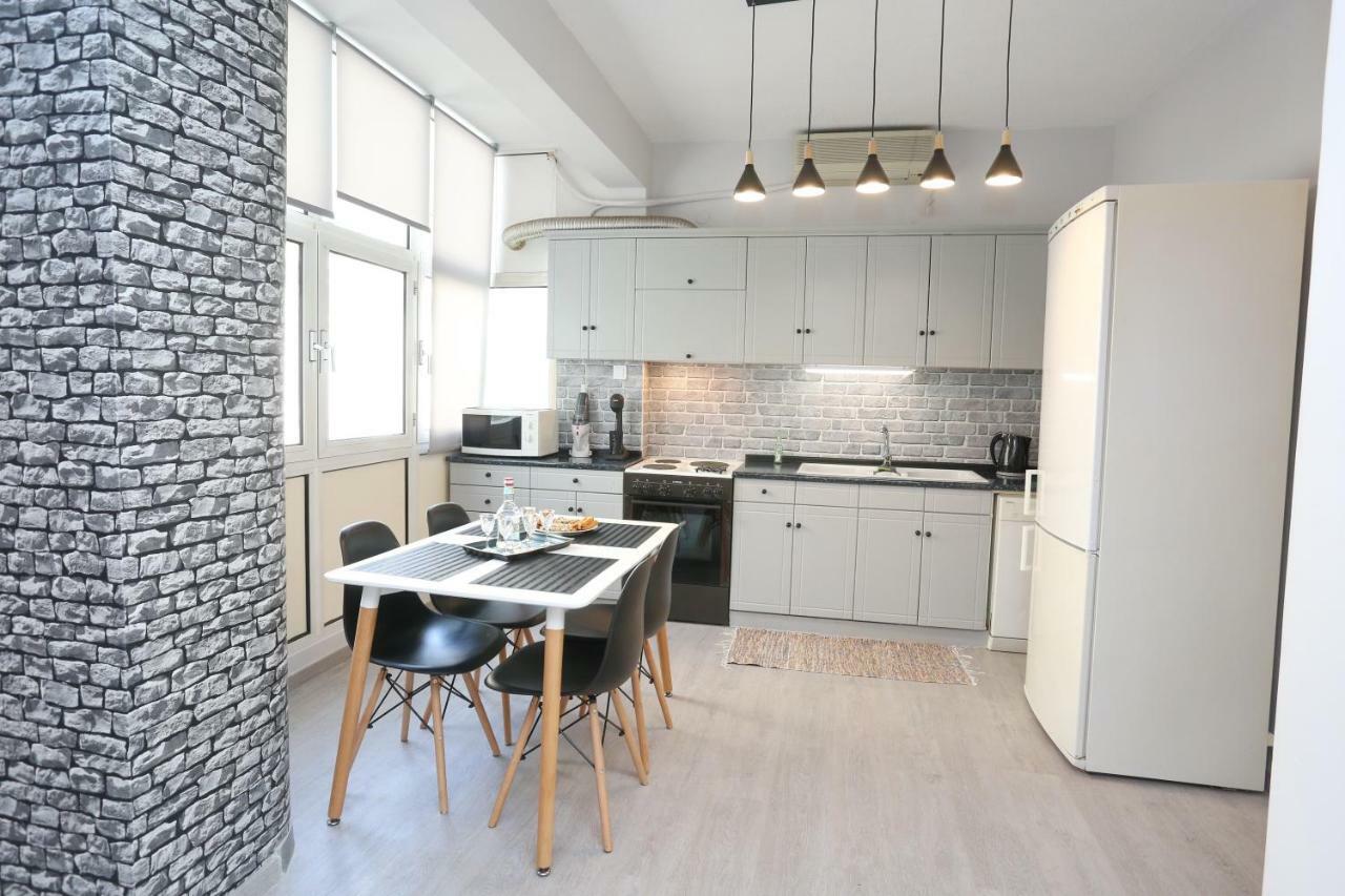 Oli'S Luxury Apartment テッサロニキ エクステリア 写真